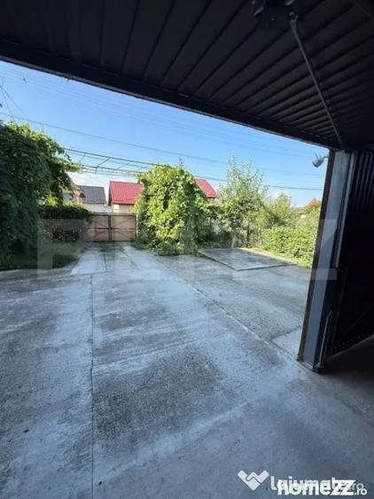 Casă cu 7 camere cu Teren 2714 Mp în Central