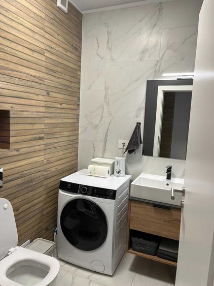 Apartament cu 2 camere decomandat în Sud
