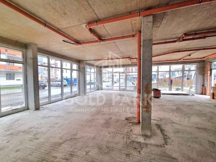 Spatiu Comercial - Zona Floresti - 160 mp - Bloc Nou  - VITRINA MARE - 11