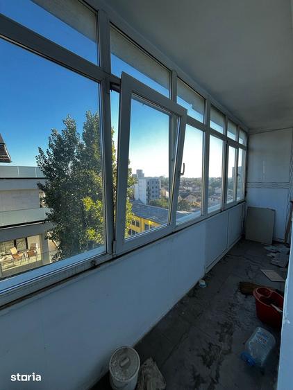 Apartament cu 2 camere semidecomandat în 1 Mai