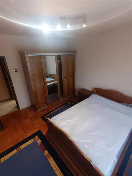 Apartament, 2 camere Bariera, etaj 2, MOBILAT si UTILAT! - 4