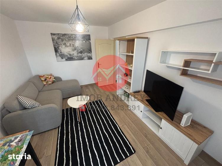 Apartament cu 2 camere decomandat în Faleză