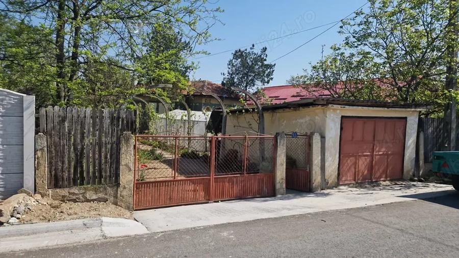 Casă cu 5 camere cu Teren 3937 Mp în Ianca