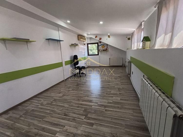 Casă individuală cu 5 camere cu Canalizare în Chirigii