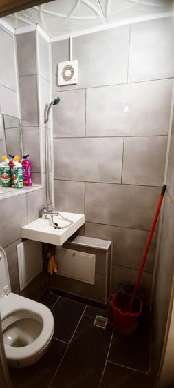 Apartament cu 2 camere semidecomandat în P-ța Doina