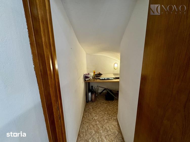 Casă cu 6 camere cu Teren 200 Mp în Herăstrău