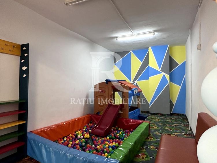 Spațiu comercial, de 233 mp, în Iosia