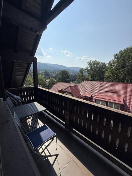 Apartament cu 2 camere decomandat în Poiana