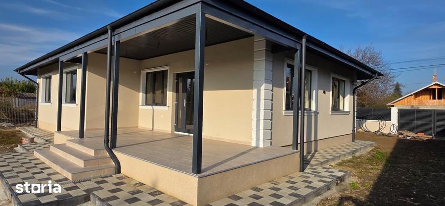 Casă cu 3 camere cu Teren 500 Mp în Central