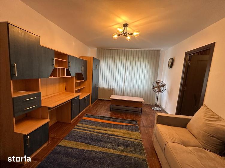 Resita, 2 Cam. Cf.2, semidec. et.1, Moroasa, Comisariat - 4