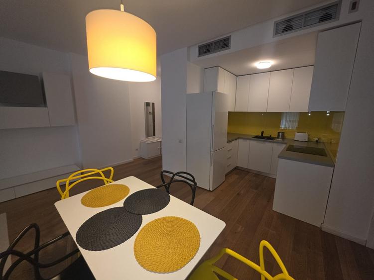 Apartament cu 2 camere decomandat, mobilat în Herăstrău