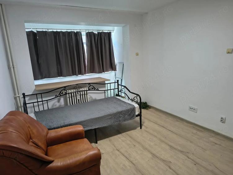 Apartament cu 2 camere semidecomandat în Constructorilor