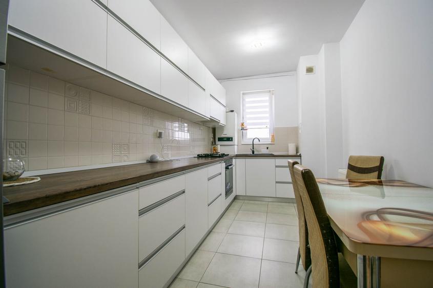 Apartament cu 2 camere decomandat, mobilat în Prelungirea Ghencea