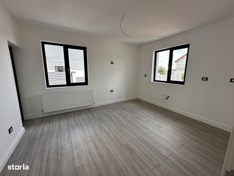 Casă cu 4 camere în Cătămărești