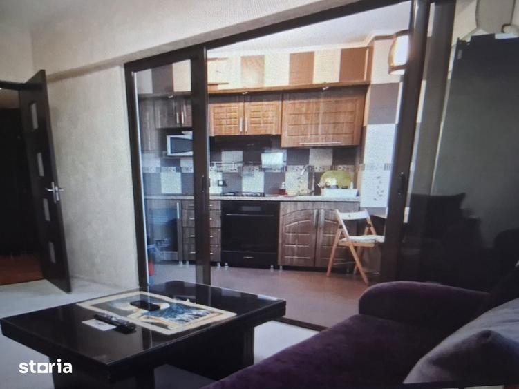 Apartament cu 2 camere decomandat în Obor
