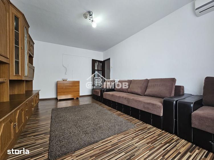 Apartament cu 3 camere în Micro 3