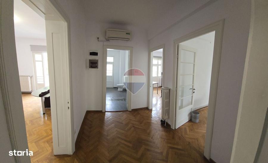 Casă cu 4 camere în Dacia