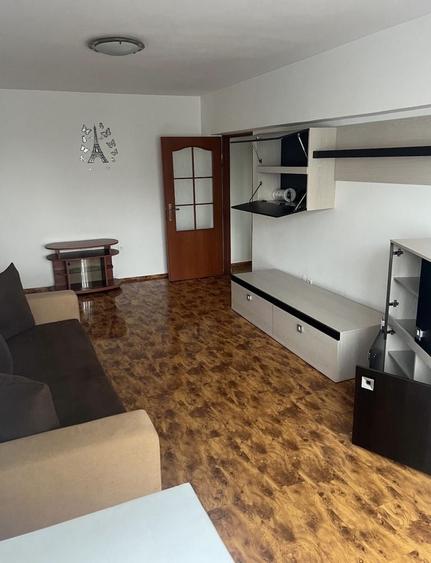 Apartament cu 2 camere decomandat în Exterior Vest