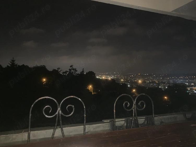 Casă cu Teren 640 Mp în Copou