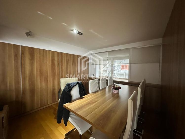 Apartament cu 3 camere semidecomandat, mobilat în Vitan
