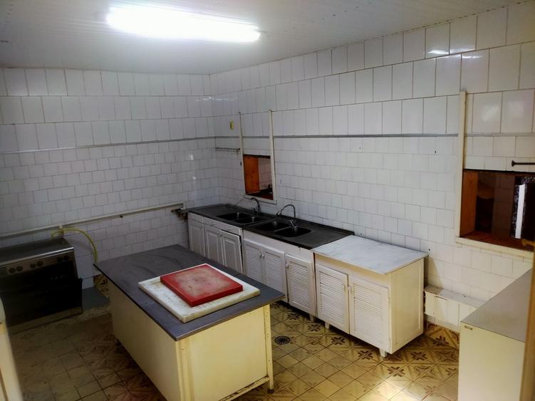 Casă cu 4 camere în Mihai Viteazu