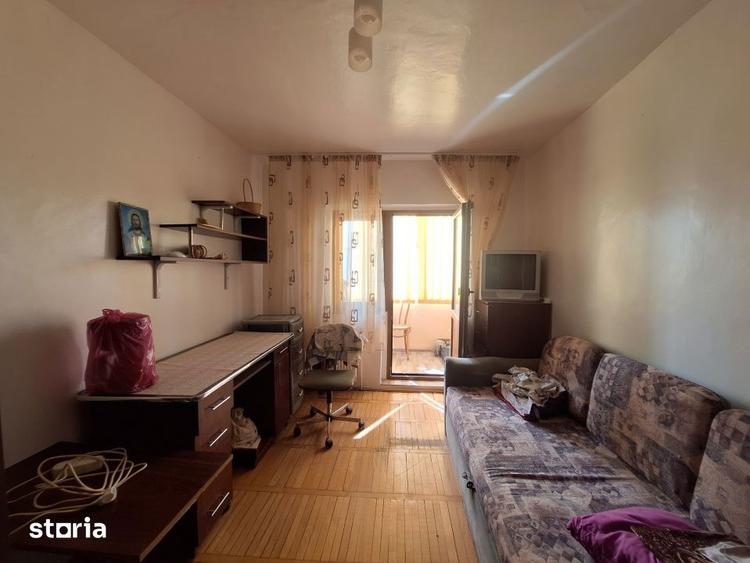 Apartament cu 3 camere decomandat, mobilat în Ciarda Roșie