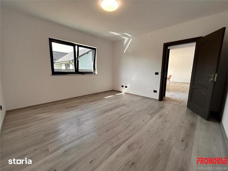 Casă cu 3 camere cu Teren 450 Mp în Letea Veche
