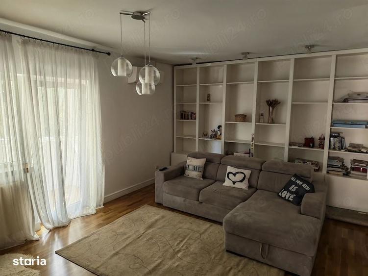 Apartament cu 3 camere în Oancea