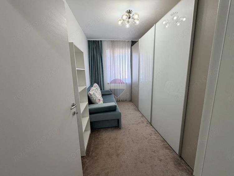 Apartament cu 3 camere decomandat în Orașul Nou