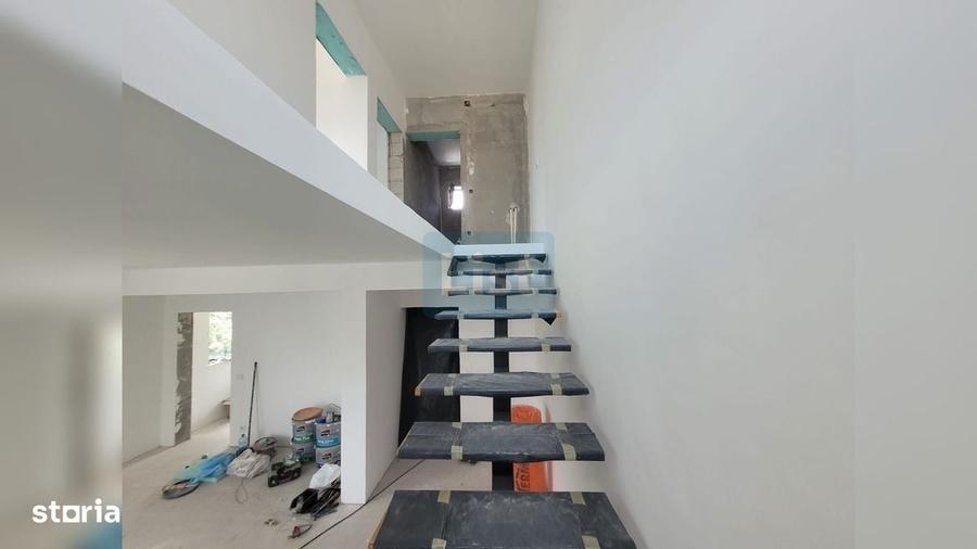 Casă cu 3 camere în Grivița