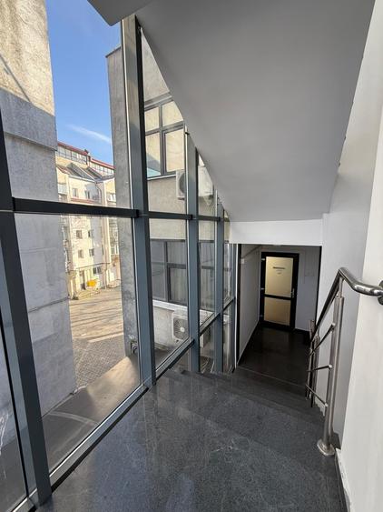 Birou, de 113 mp, în Centru Civic