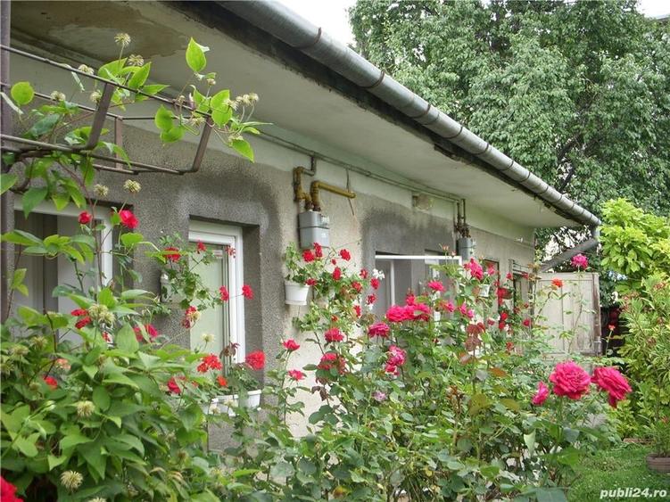Casă cu 4 camere în Semicentral