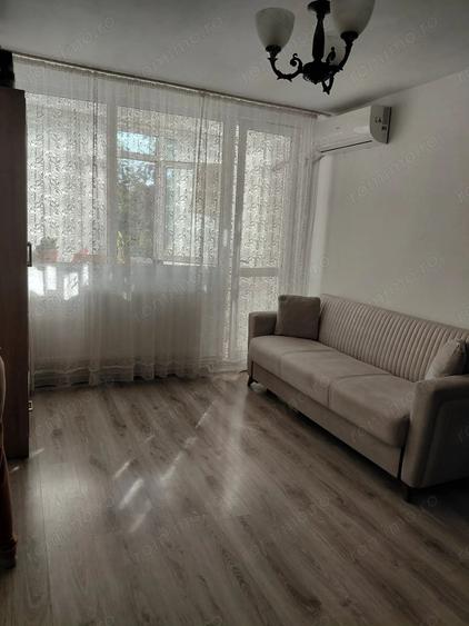 Apartament cu 2 camere semidecomandat în Țiglina 1