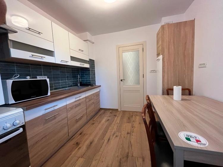 Apartament cu 2 camere decomandat în Cantacuzino
