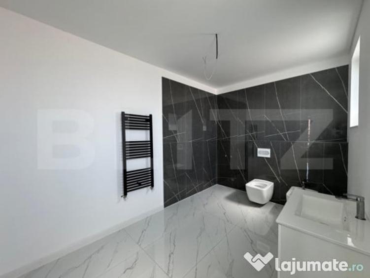 Casă cu 4 camere cu Teren 240 Mp în Central
