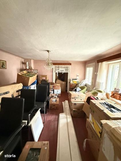 Casă cu 3 camere în Pianu