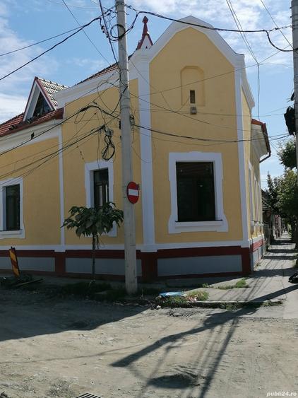 Casă cu 4 camere în Central