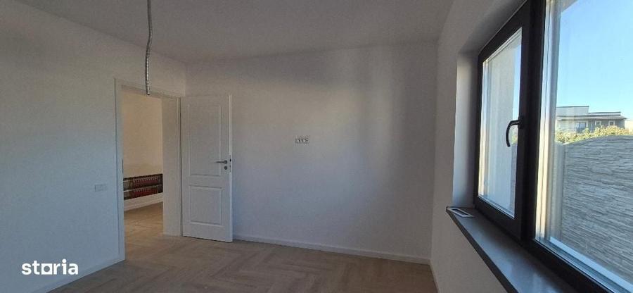 Casă cu 4 camere în Clinceni