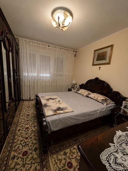 Apartament cu 3 camere decomandat în Plantelor