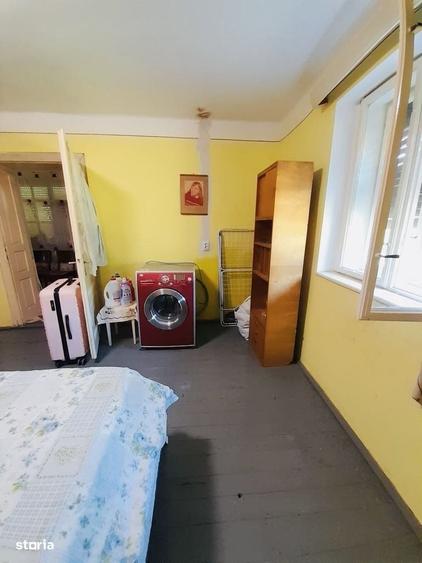 Casă cu 2 camere cu Teren 2870 Mp în Sântandrei
