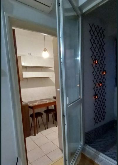 Garsonieră decomandată în Lujerului