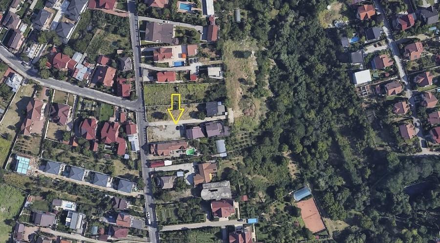 Casă cu Teren 350 Mp în Central