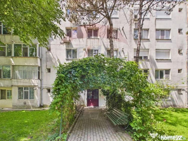 Apartament cu 3 camere decomandat în Ultracentral