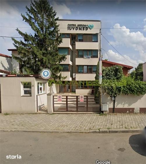 Spațiu comercial, de 60 mp, în Tei