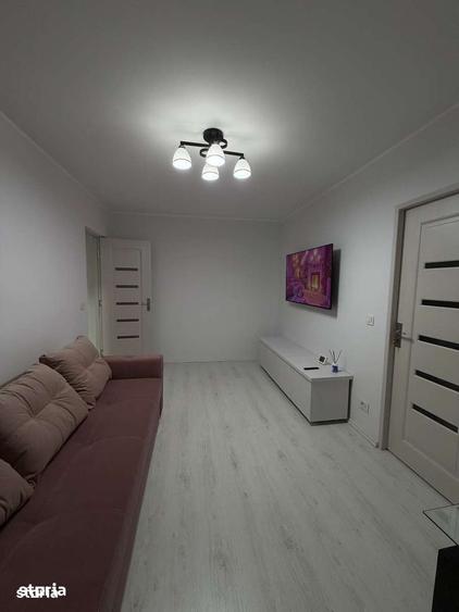 Apartament cu 2 camere în Micro 15