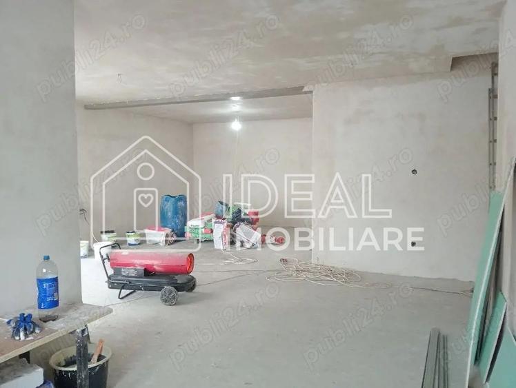 Casă individuală cu 4 camere cu Canalizare în Central