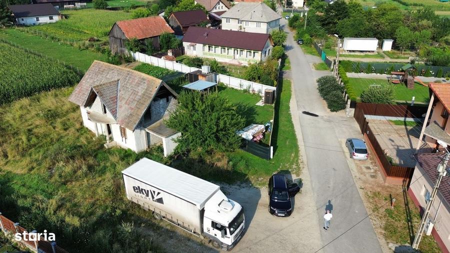 Casa la rosu Lunca Calnicului ,Prejmer,Brasov, teren 1000 mp. - 2