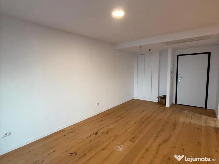 Apartament cu 2 camere semidecomandat în Aviației