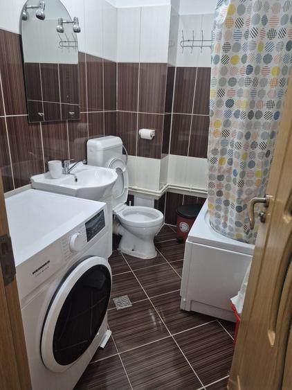 Apartament cu 2 camere semidecomandat în Puranii de Sus