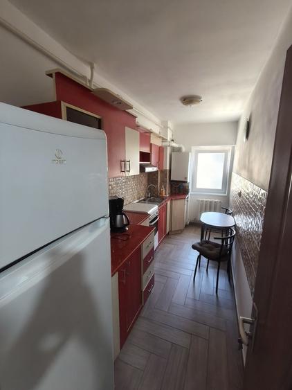 Garsonieră decomandată în Central